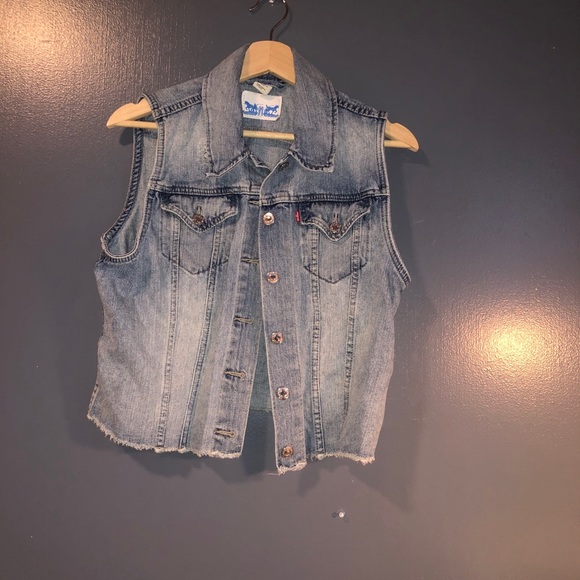 Vintage Levi’s sleeveless jacket - Picture 3 of 3
